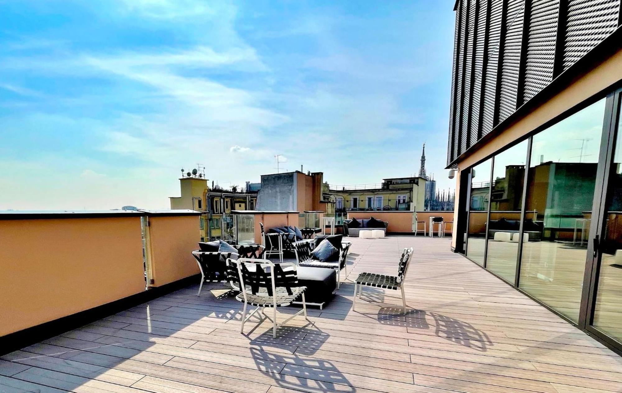 San Babila Central Tower With Panoramic Terrace Overlooking Duomo By Rentopolis Milano Exteriör bild