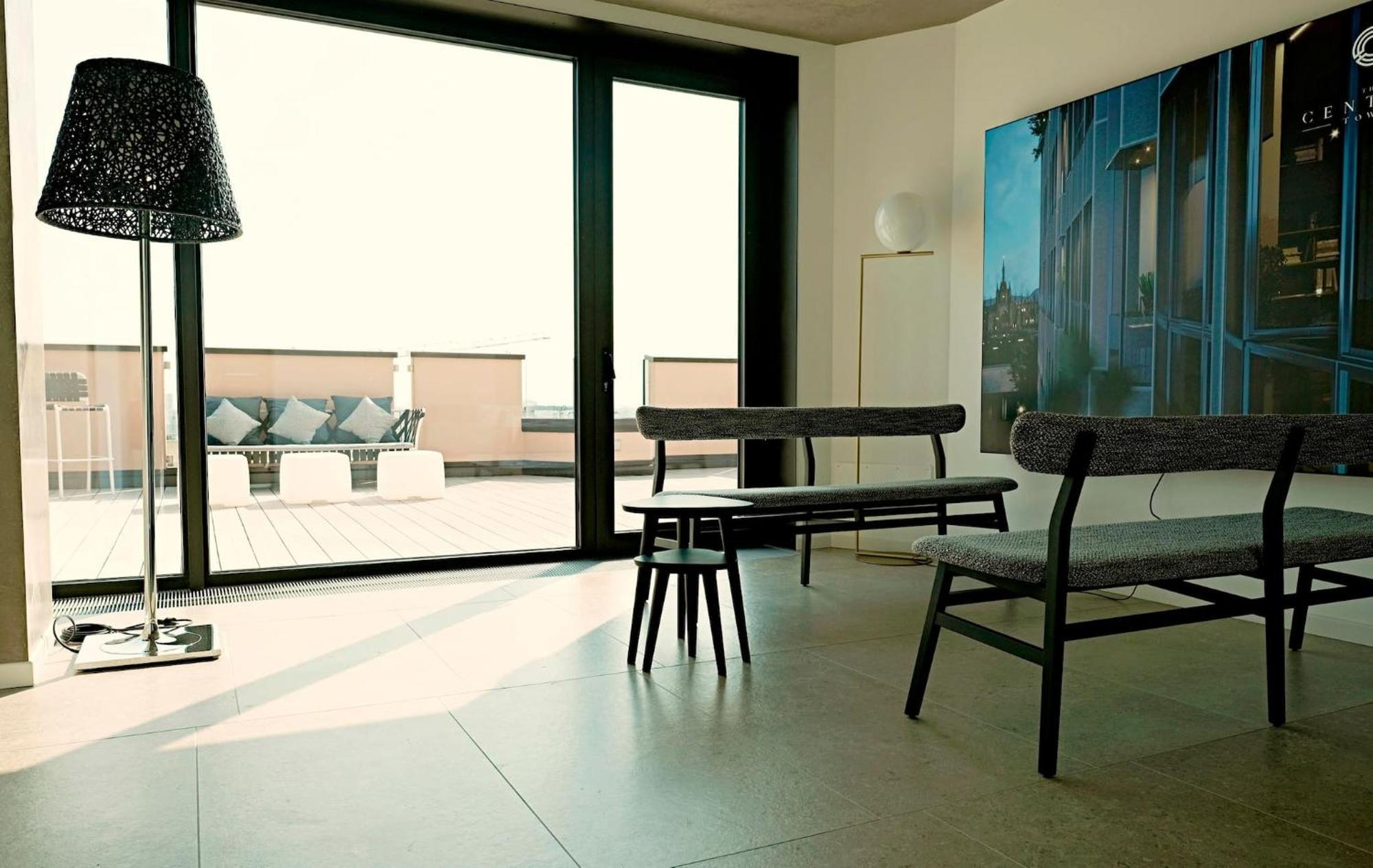 San Babila Central Tower With Panoramic Terrace Overlooking Duomo By Rentopolis Milano Exteriör bild
