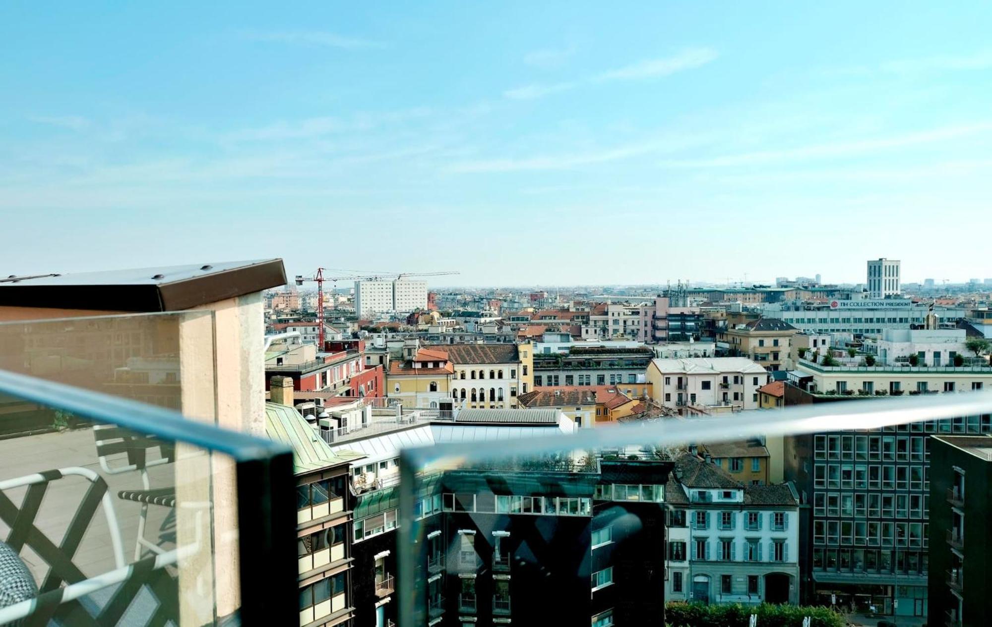 San Babila Central Tower With Panoramic Terrace Overlooking Duomo By Rentopolis Milano Exteriör bild