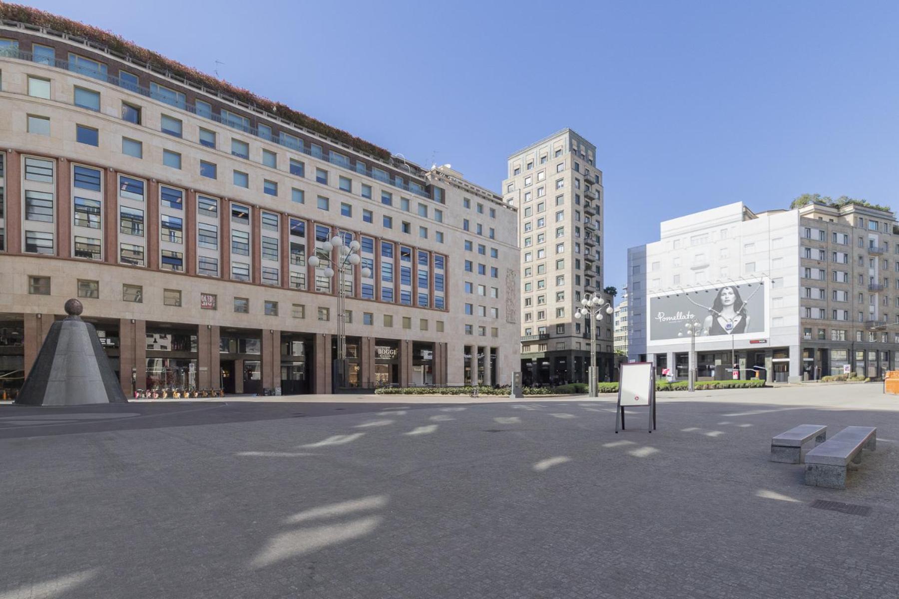 San Babila Central Tower With Panoramic Terrace Overlooking Duomo By Rentopolis Milano Exteriör bild